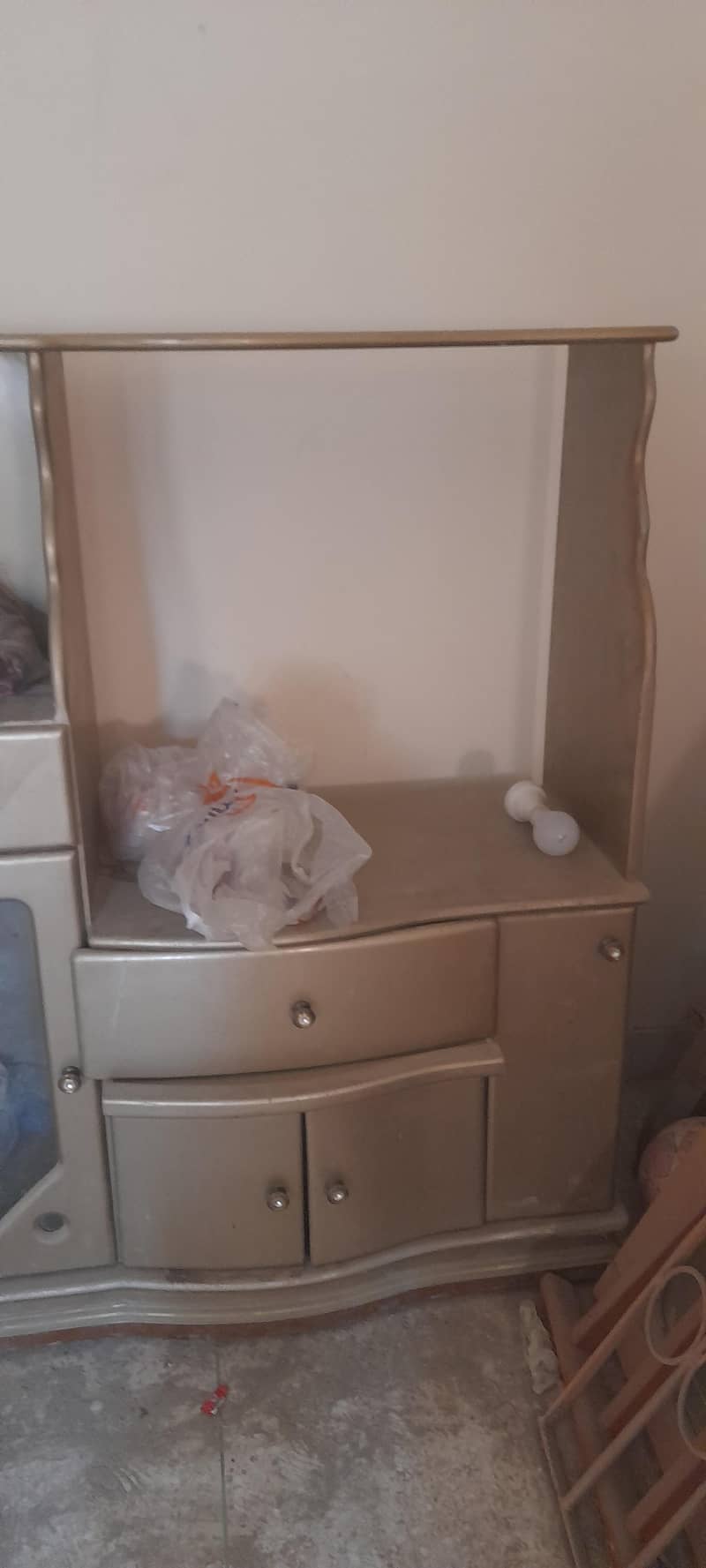 wardrobes 0