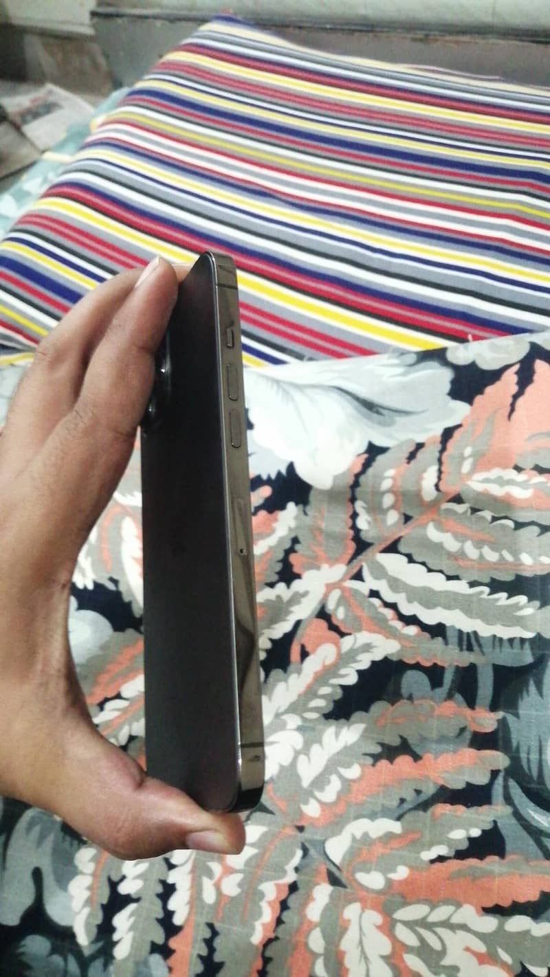 Apple iPhone 12 Pro Max 7