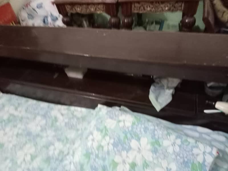 Double bed with 2 side table 4