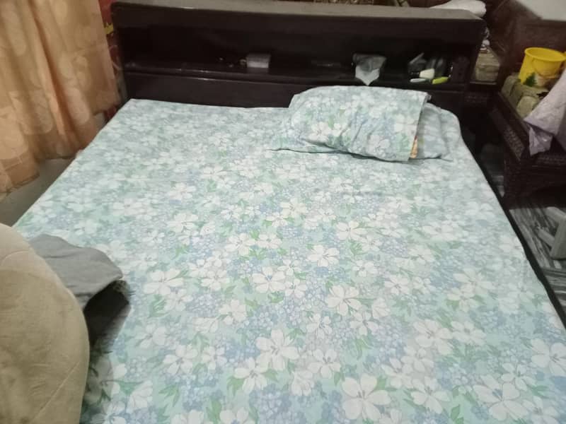 Double bed with 2 side table 6