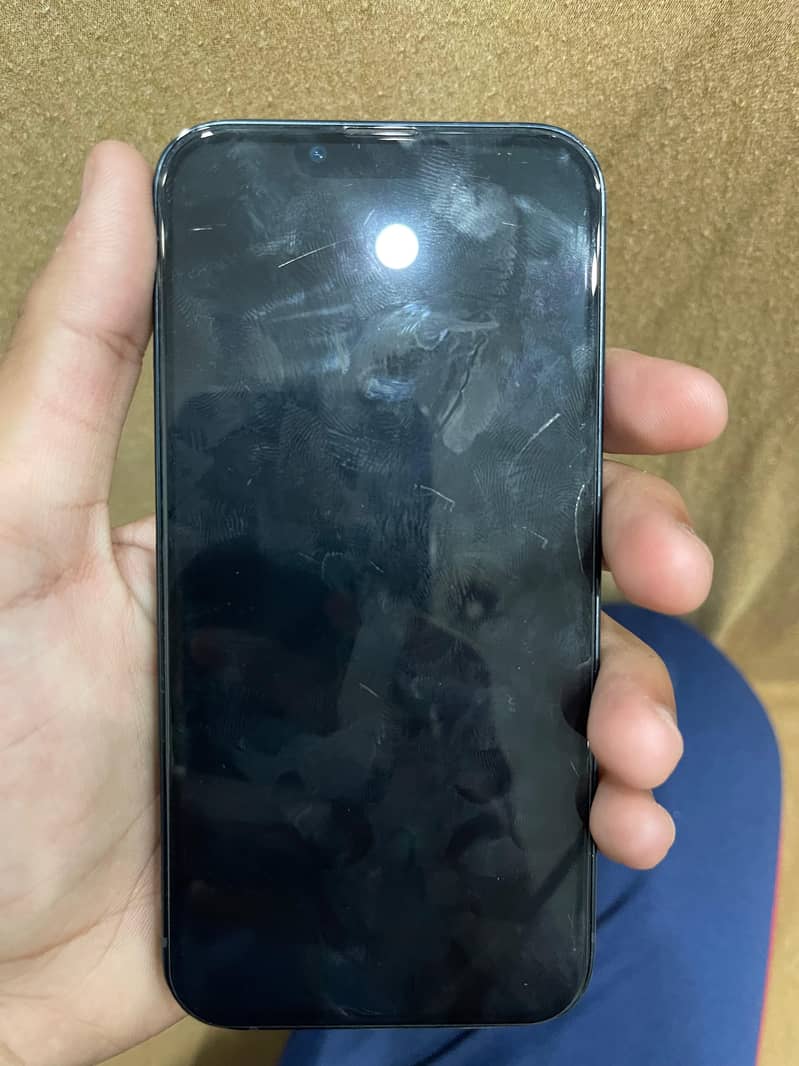 Apple iPhone 13 3