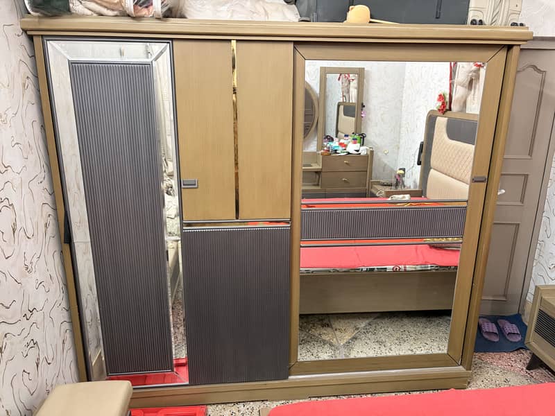 Bed Set with Cupboard 0