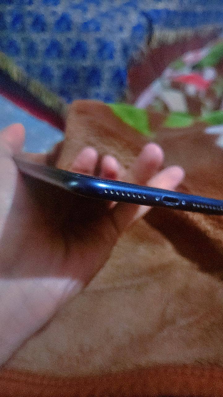 Apple iPhone 7 Plus 3