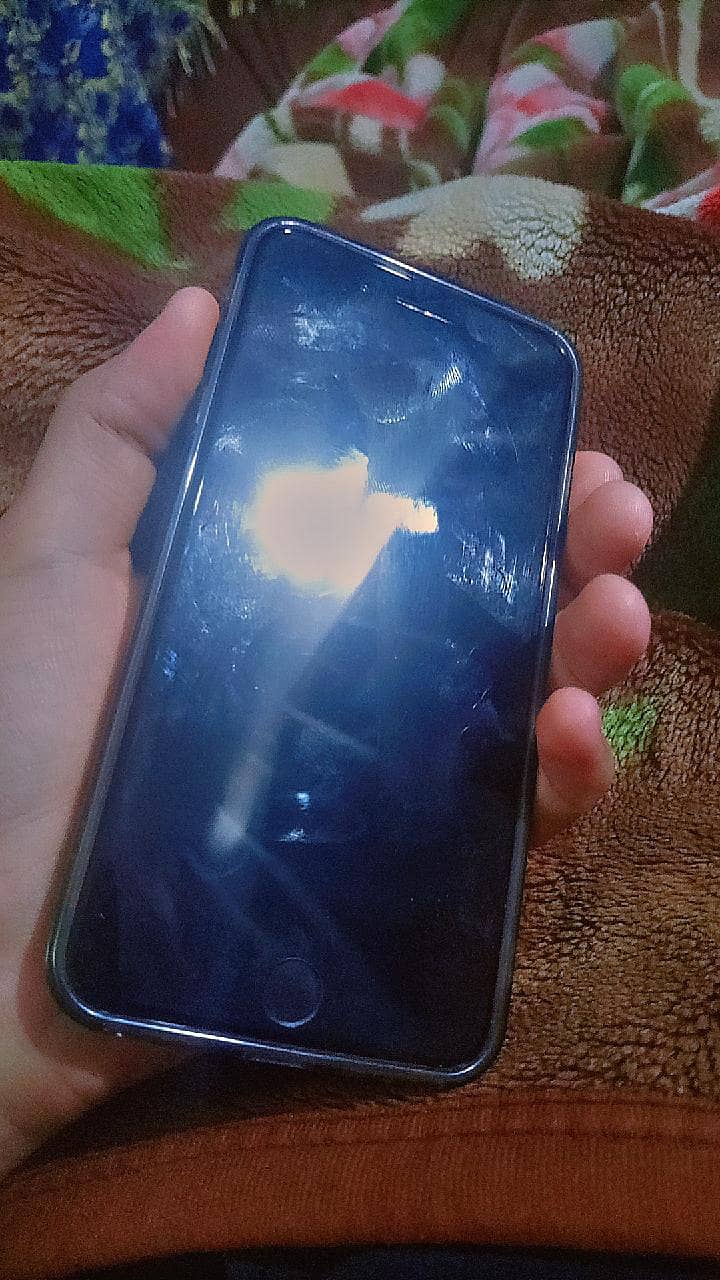 Apple iPhone 7 Plus 4