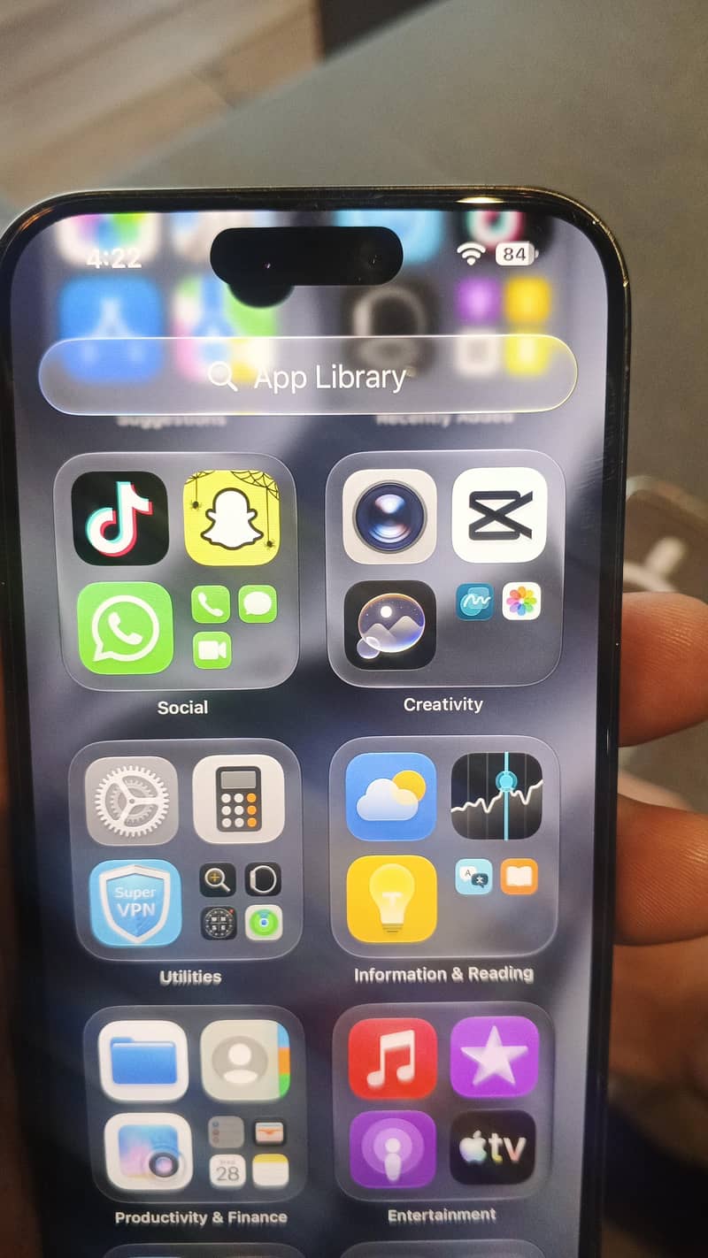 Apple iPhone 15 Pro 4