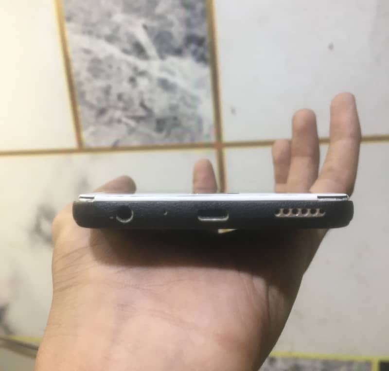 OPPO A57 4