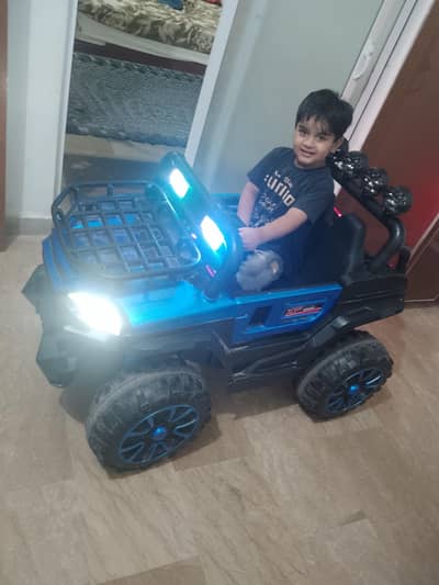 kids jeep with 5 batteries