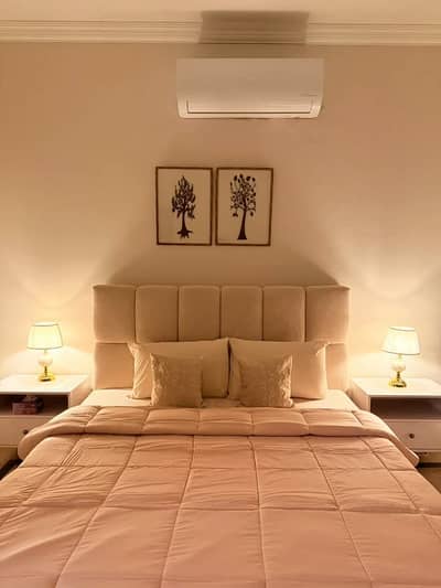 Daily Basis Apartment & Rooms Per day Perweek Short stay Available in E-11 Islamabad