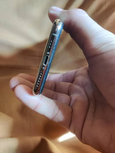 Apple iPhone XS