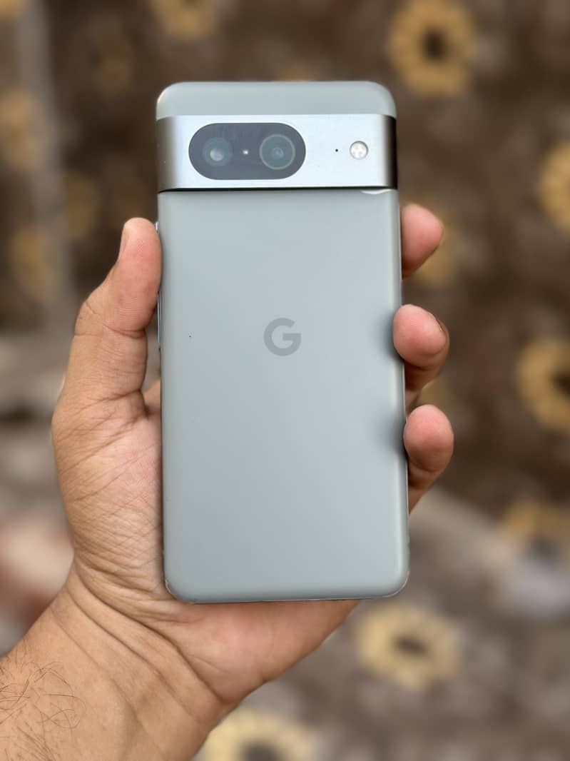 Pixel 8 4