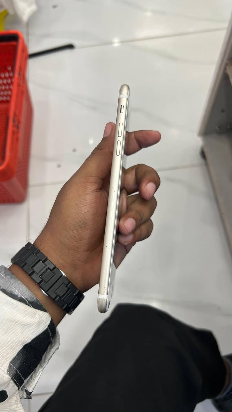 Apple iPhone 7 Plus 7
