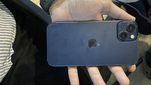 Apple iPhone 13