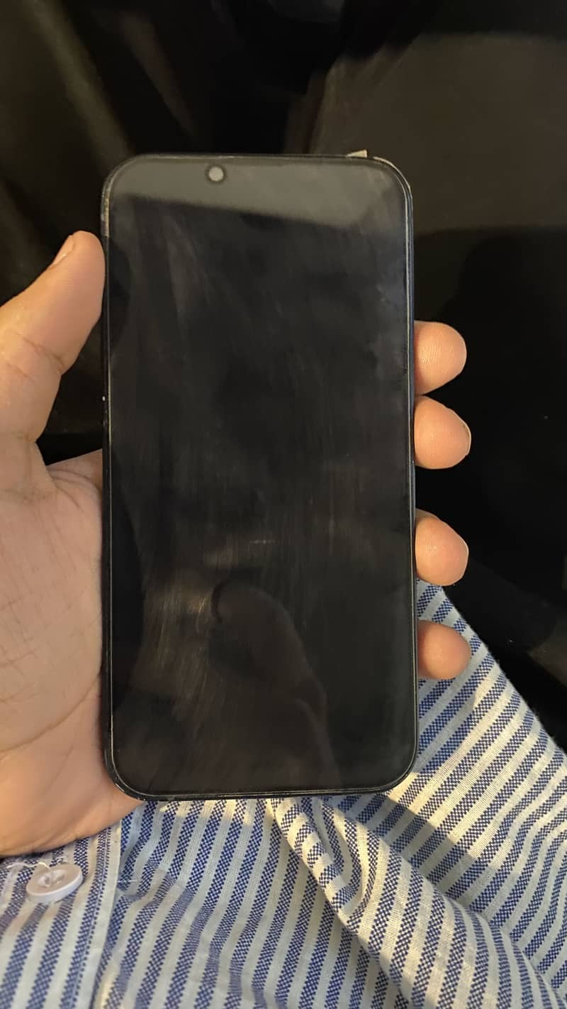 Apple iPhone 13 2