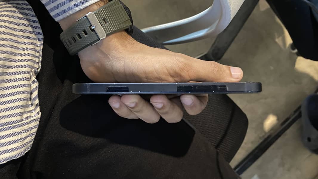 Apple iPhone 13 4