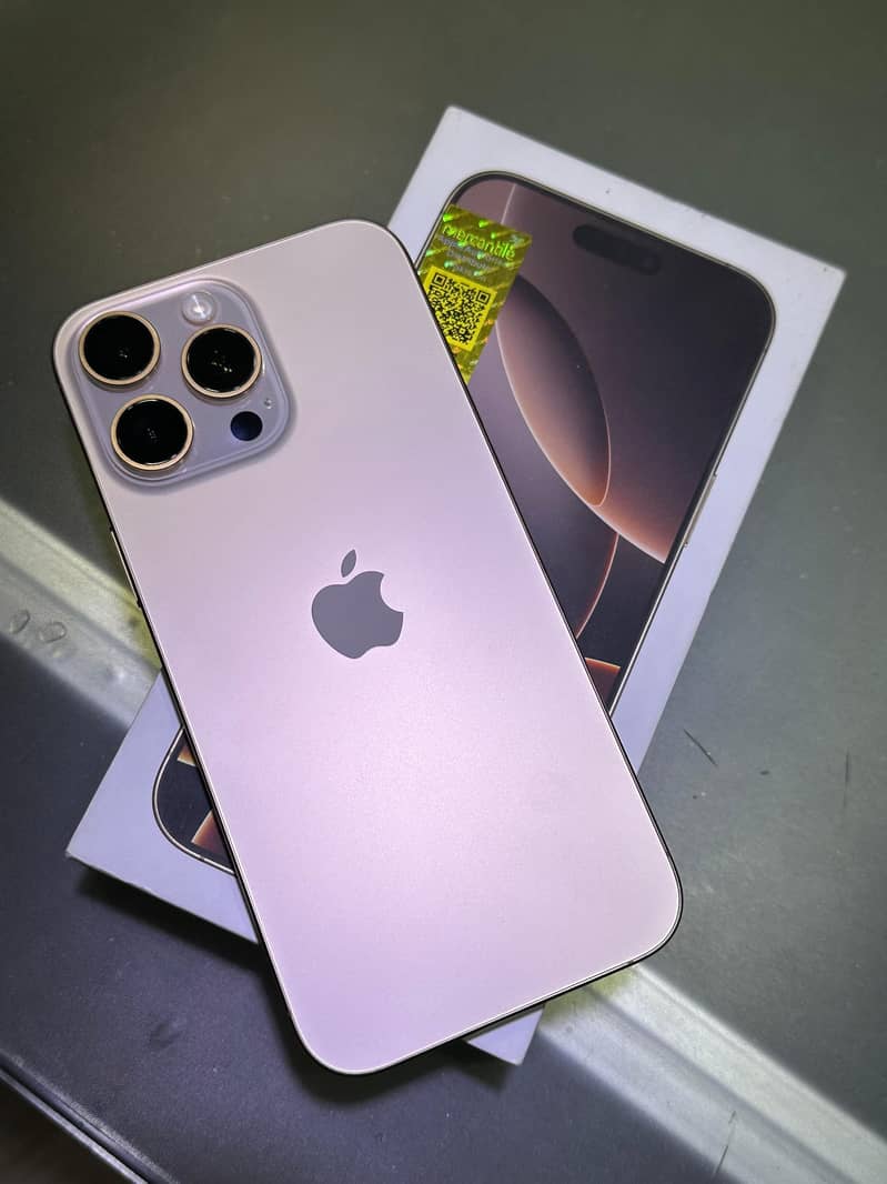 Apple iPhone 16 Pro Max 0
