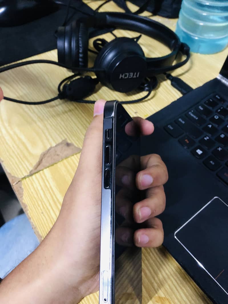 Apple iPhone 12 Pro 2