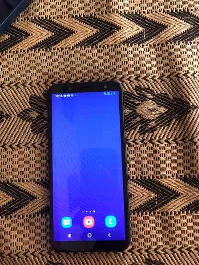 Samsung Mobile J6