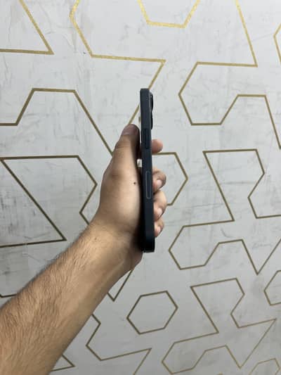 Apple iPhone 14