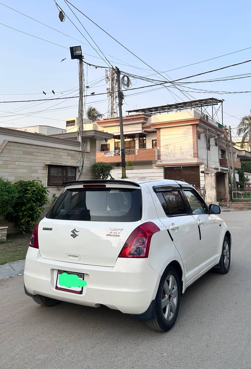 Suzuki Swift 2012 3
