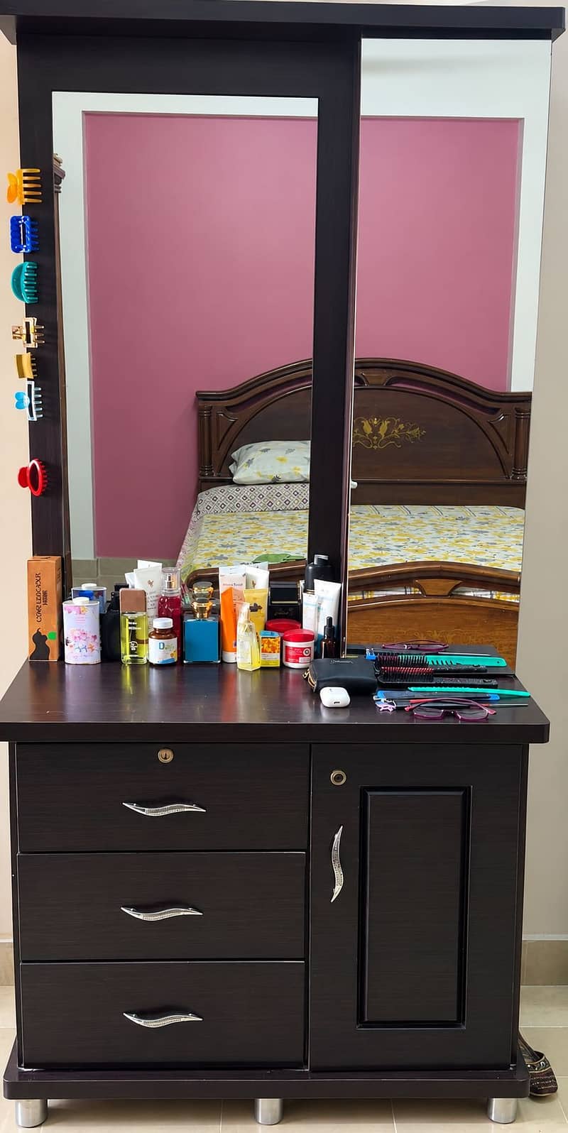 Dressing table 1