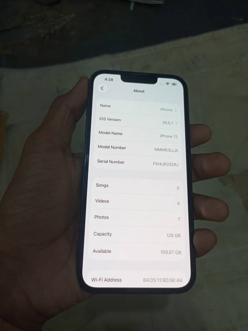 Apple iPhone 13 6