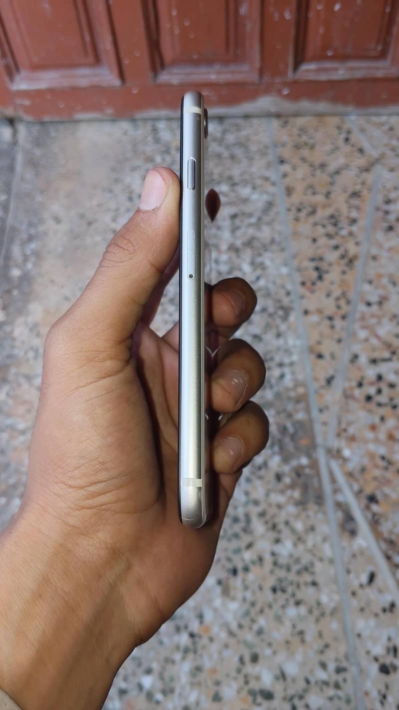 Apple iPhone SE 1