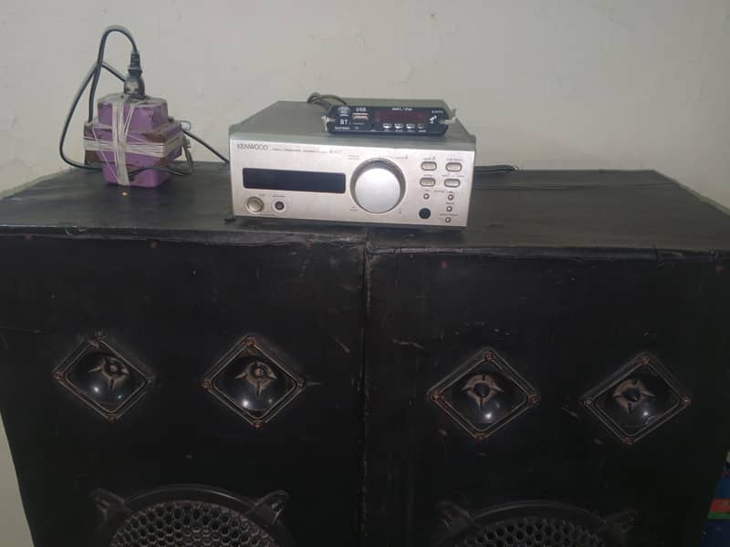 BLUETOOTH SPEAKERS 0
