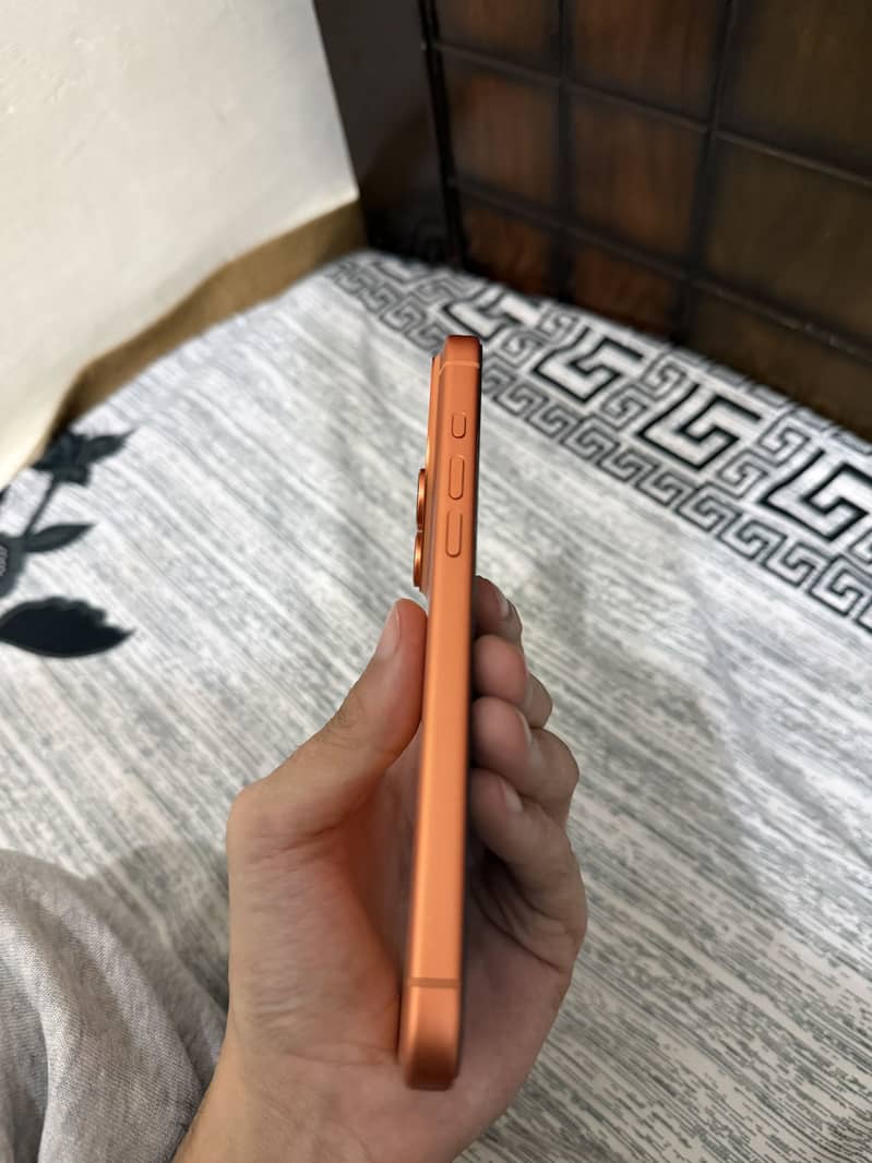Apple iPhone 17 Pro Max 2