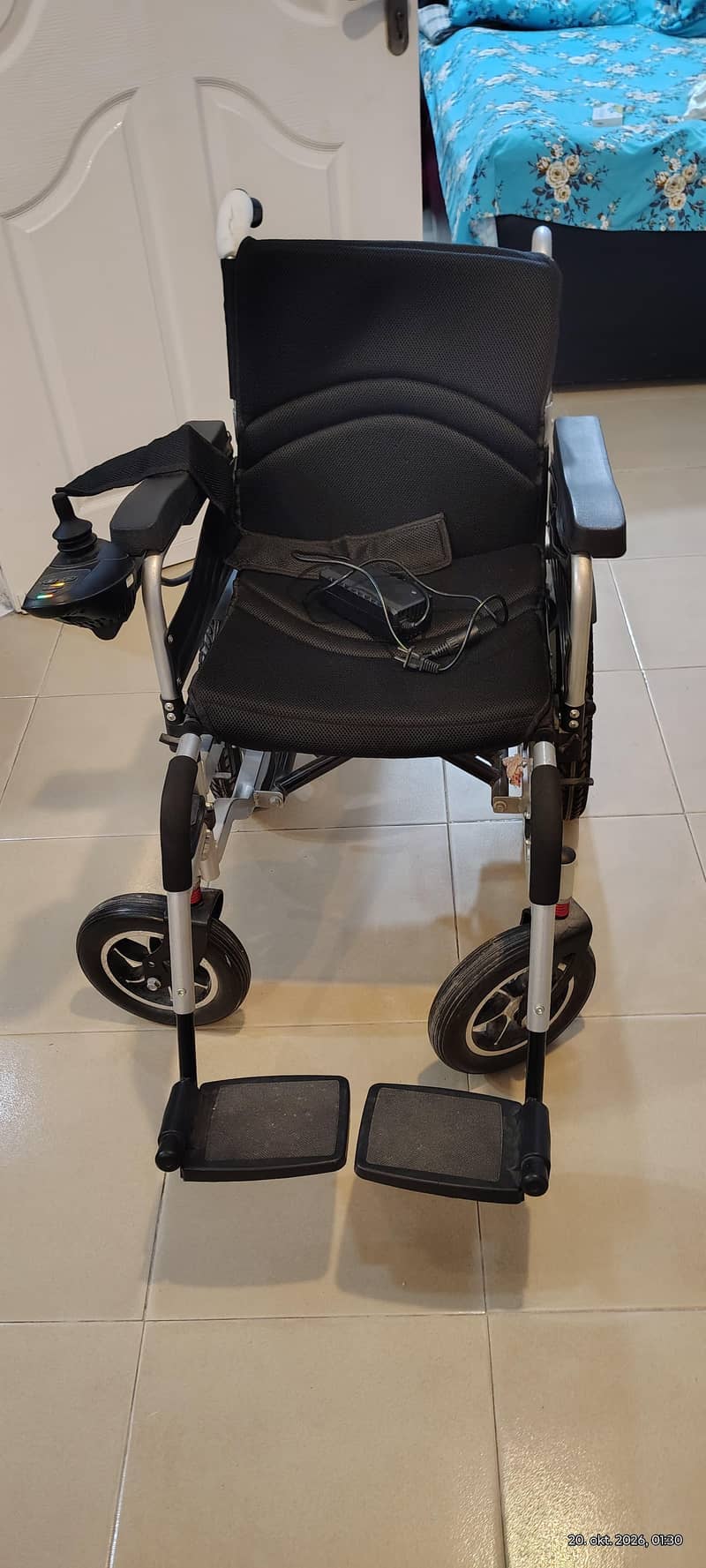 New Fully automatic wheelchair 7