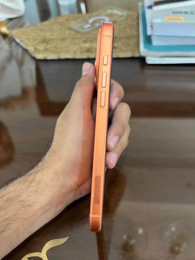 Apple iPhone 17 Pro Max 0