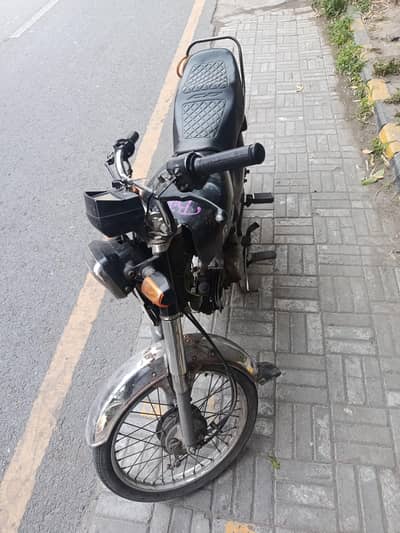 Good Condition bike 70cc