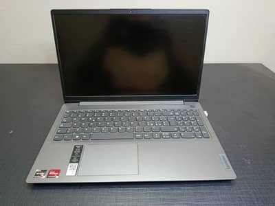 Lenovo IdeaPad 3 | 15-inch | Ryzen 7 5700U | 8GB RAM | 256GB SSD