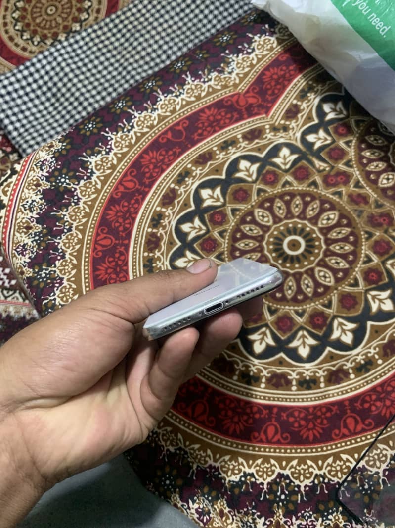 Apple iPhone X 2