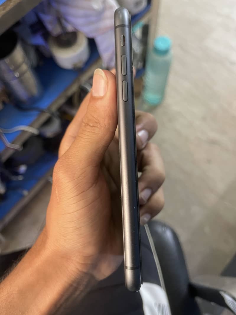 Apple iPhone 11 Factory unlocked 8