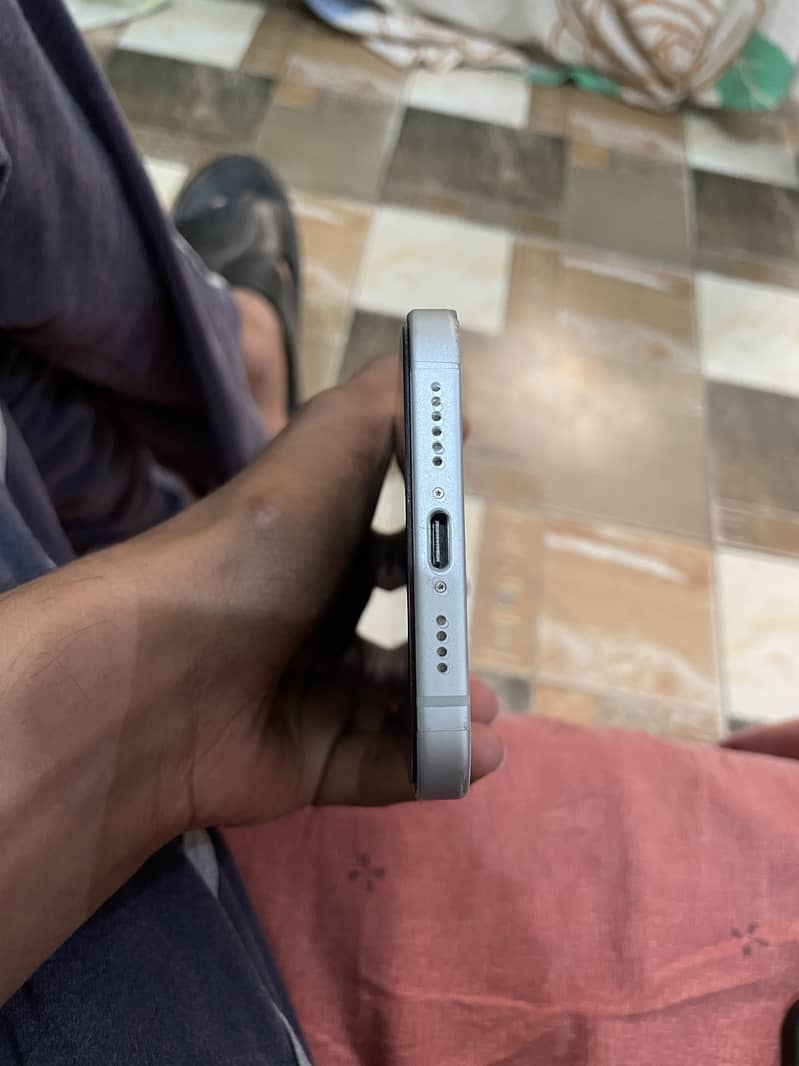 Apple iPhone 15 plus 2