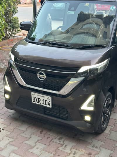 Nissan Roox Highway Star S Hybird top variant BXR lahore No 2022 Model