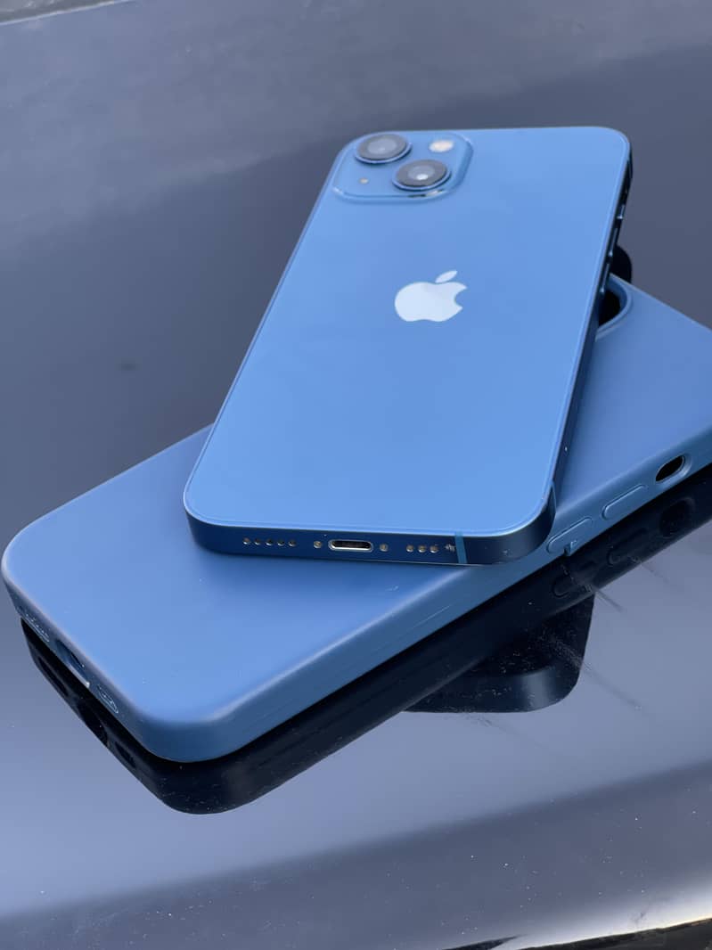 Apple iPhone 13 1