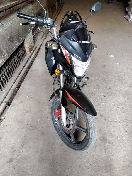 Honda CB150F 1