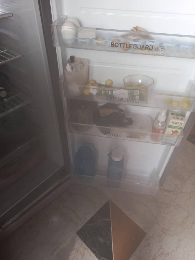 fridge lene k liye AP apna rate bhi Laga sakte agr  rate smjh Aya to d 5