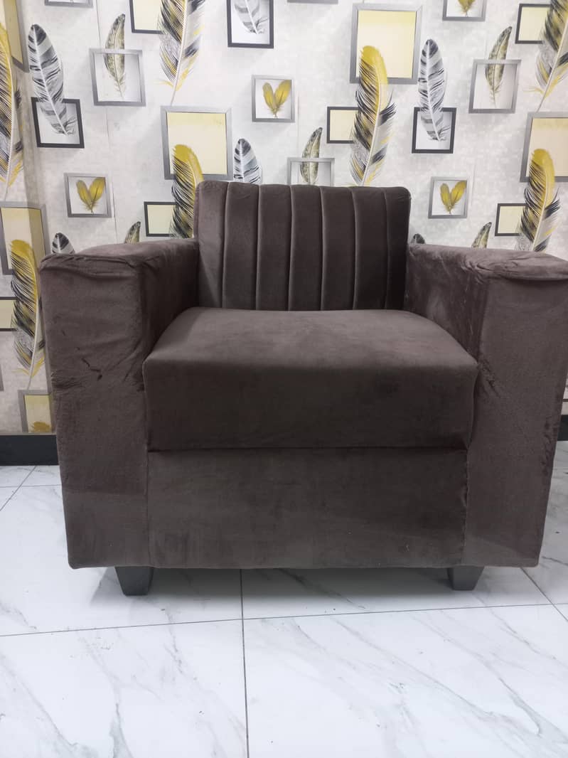 4 seater with centre table 6