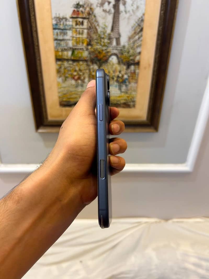 Apple iPhone 17 Pro Max 2