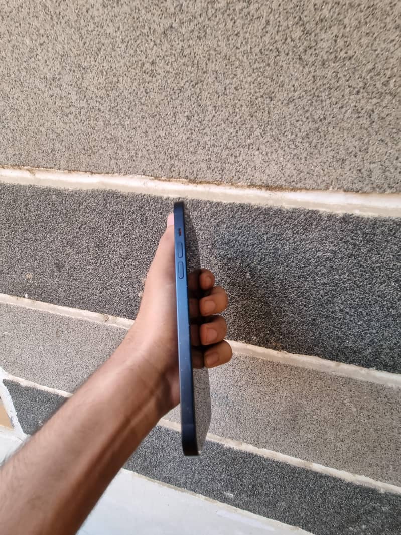 iPhone 14 plus 2