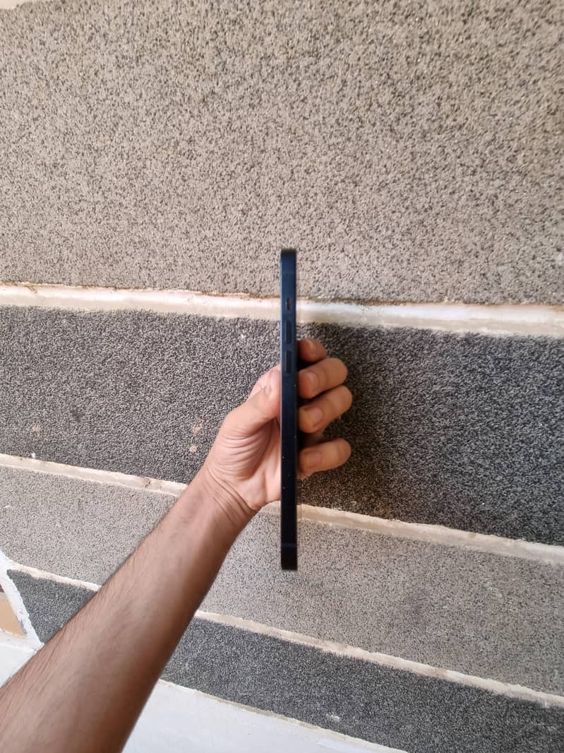 iPhone 14 plus 3