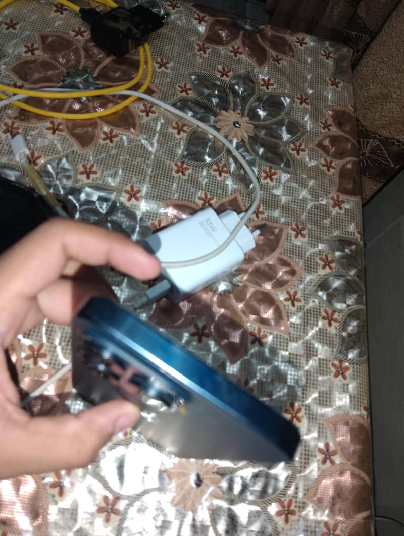 Apple iPhone 15 Pro Max 3