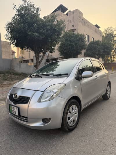 Toyota Vitz 2006/11/12 (Genuine)