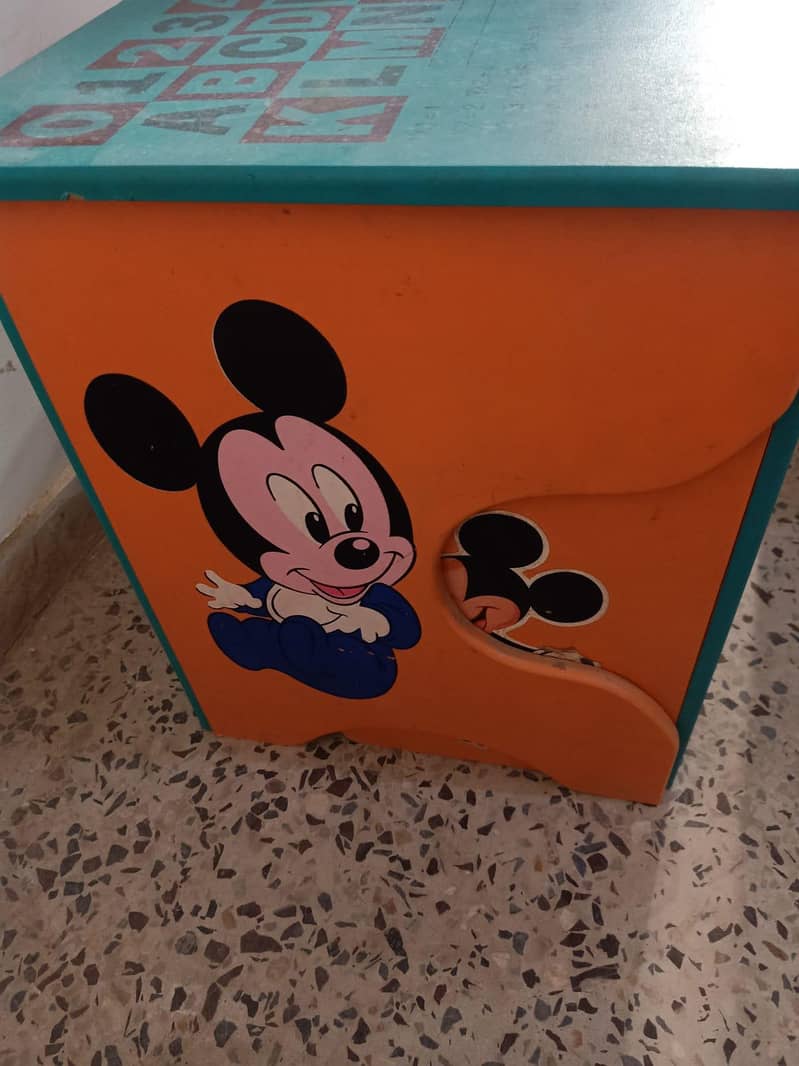 kids learning table 1