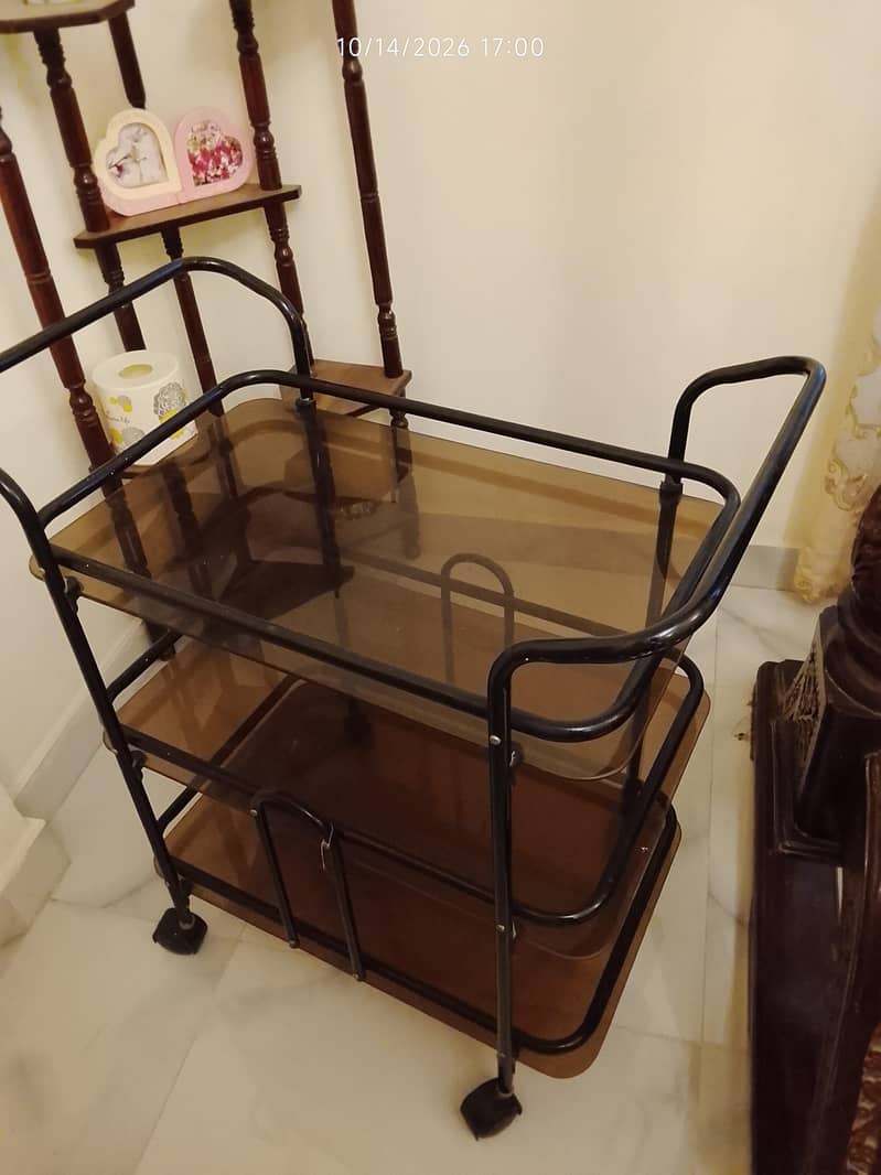 tea trolly 0
