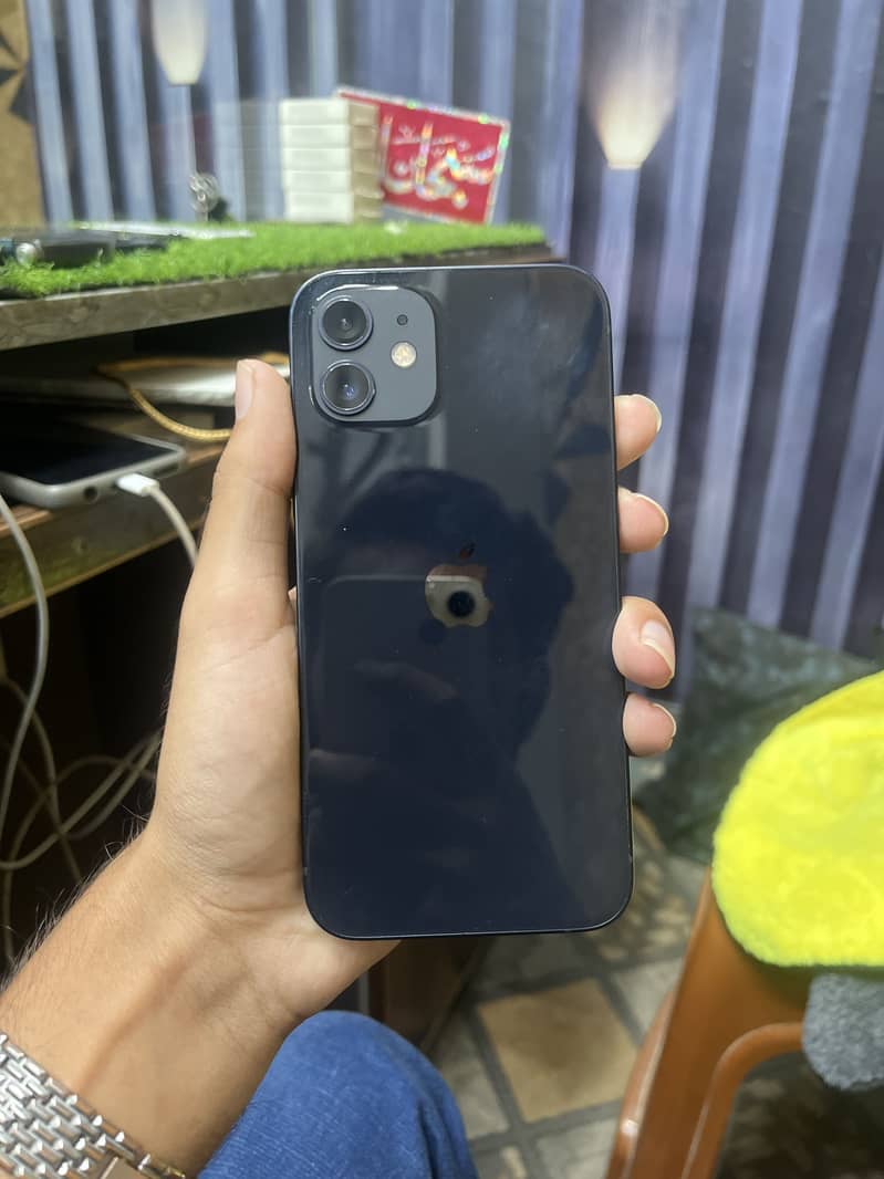 Apple iPhone 12 0