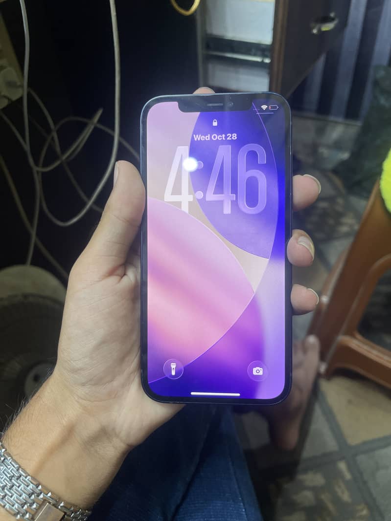 Apple iPhone 12 3