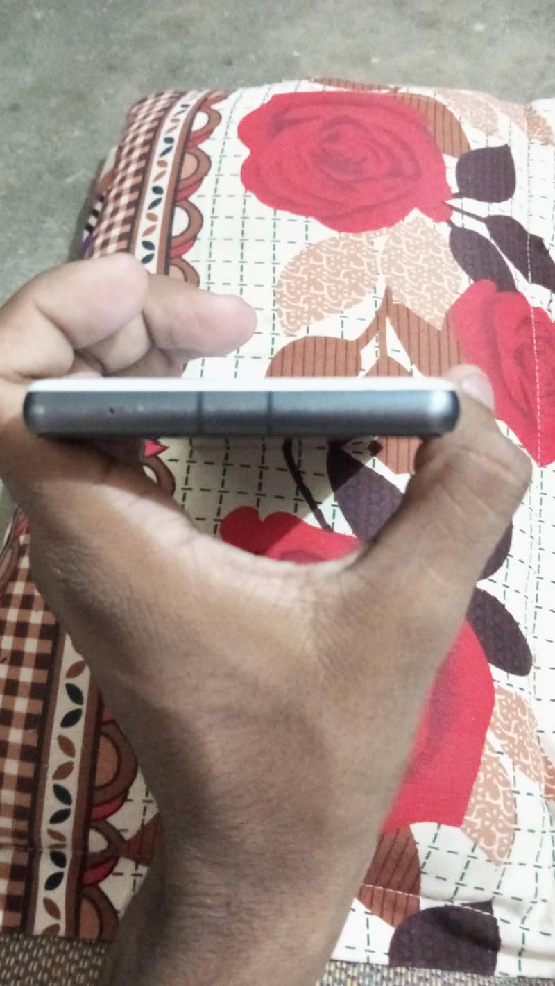 Google Pixel 7a 5